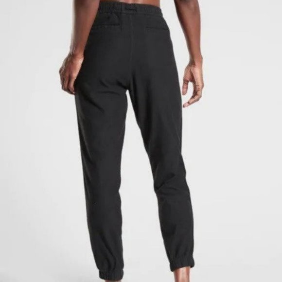 Athleta Farallon Joggers size 24 Black